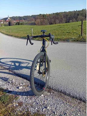 Custom gravel, velikost 48 cm, 27.5