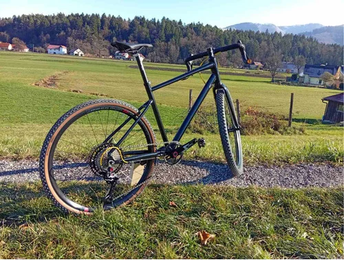 Custom gravel, velikost 48 cm, 27.5