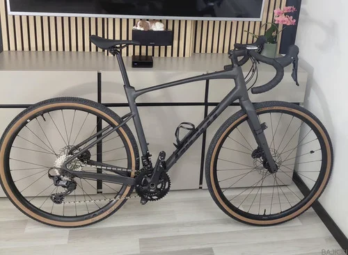 Giant revoult 0