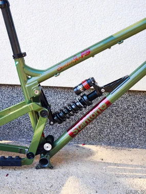 Stanton frame, MRP suspension and Chris King headset