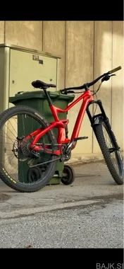 Devinci Troy Carbon 29 (price negotiable)