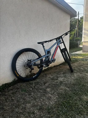 Propain Rage 3 CF