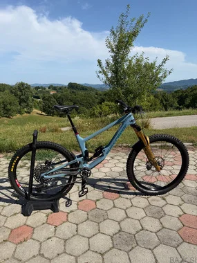 Nukeproof Giga