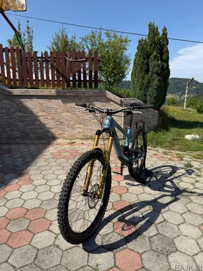 Nukeproof Giga