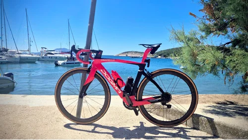 Prodam cestno kolo Pinarello dogma F velikost 51,5