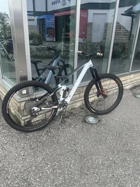 Cube Stereo 150 C:62 Carbon size L