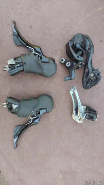 Shimano 105 R7100 (přesmykač, přehazovačka, řadicí páčky)