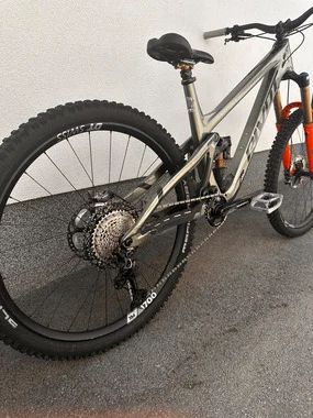Pivot firebird xl