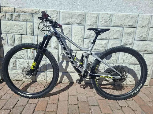 Scott Spark 700