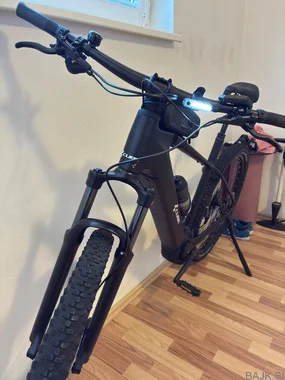 Cube hybrid Reaction 800 Pro