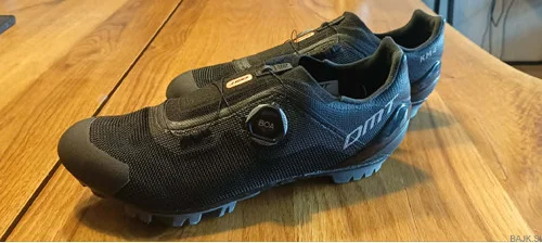 Kolesarski čevlji DMT KM4 (MTB / Gravel)