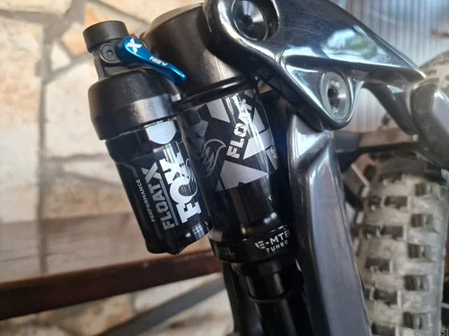 Prodam E-MTB Conway Xyron S 8.9 MX Carbon (Velikost M) – Odlično ohranjen