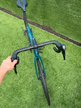 Giant - Defy Advanced 2 Complete Bike - Deep Lake
