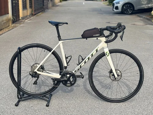 Cestno kolo Scott Addict 20 - velikost M (54)