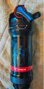 RockShox Deluxe 230x57.5 amortizer