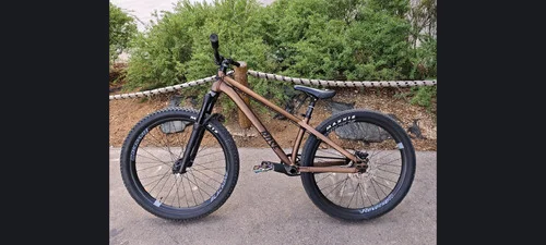 Rose Bruce 1 dirt/slopestyle