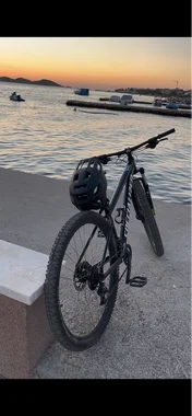 SPECIALIZED ROCKHOPPER 2023
