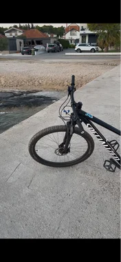 SPECIALIZED ROCKHOPPER 2023