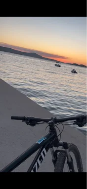SPECIALIZED ROCKHOPPER 2023