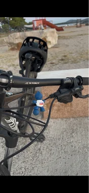 SPECIALIZED ROCKHOPPER 2023