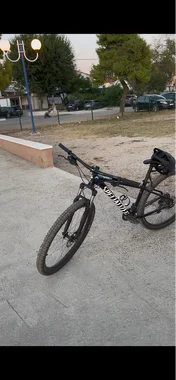 SPECIALIZED ROCKHOPPER 2023