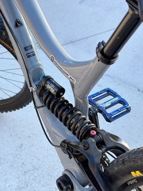 Specialized demo 8