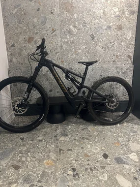 Specialezd turbo Levo FSR Comp