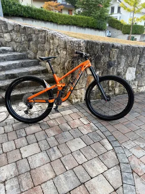 Trek Slash 7
