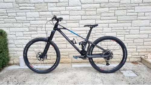 Mondraker superfoxy carbon R