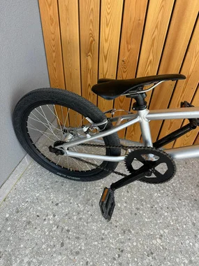 Race / Pumptrack BMX Mongoose Title PRO XL