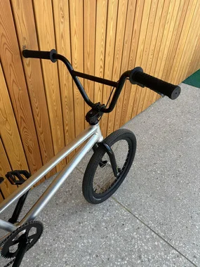 Race / Pumptrack BMX Mongoose Title PRO XL