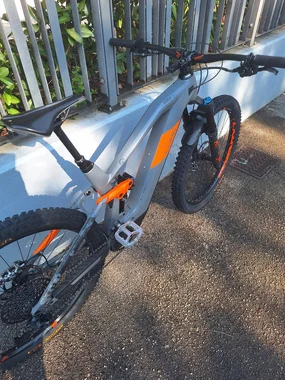 E kolo CUBE STEREO HYBRID 140 HPC TM CARBON