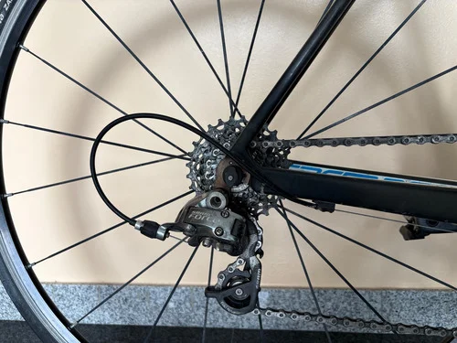 Specialized Tarmac SL3 road bike (M)