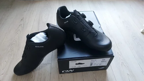 Northwave Revolution 45