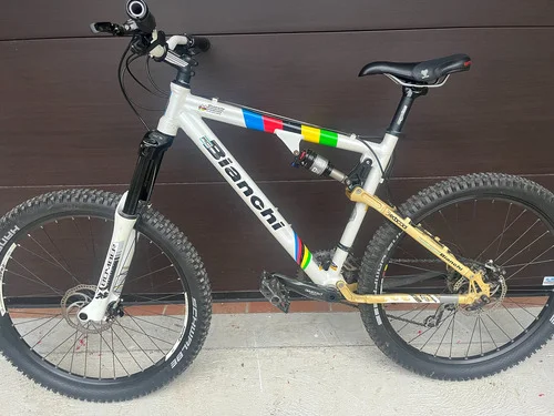 Bianchi Oetzi WC Ltd. Edition Julien Absalon