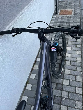 Giant Reign 1 29er large