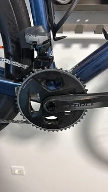 Vrhunsko cestno kolo Scott Addict RC (Velikost L) – Kot novo, le 1500 km!