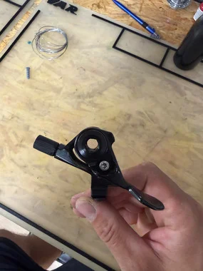 Fox droper lever