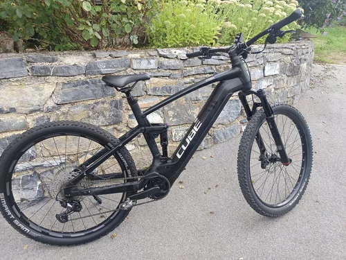 Cube Stereo Race 120