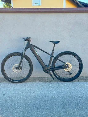 Cube Stereo Race