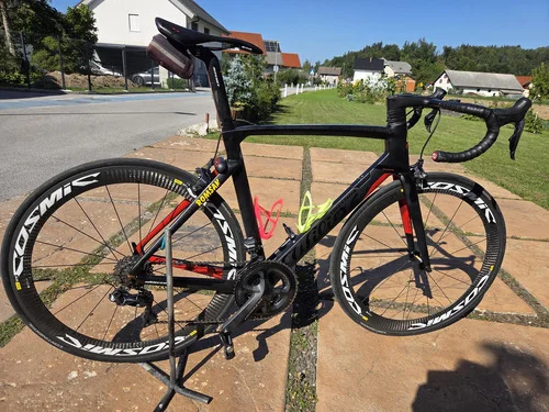 Prodam karbonsko cestno kolo WILIER