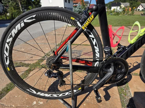 Prodám karbonové silniční kolo WILIER