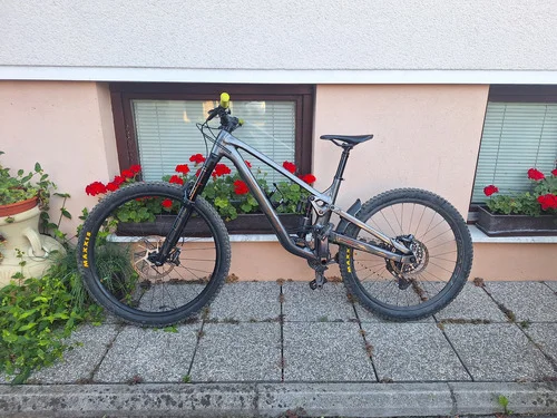 Trek Slash gen 6