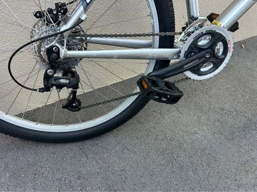 GT ALUMINIJASTO MOŠKO GORSKO KOLO, DISKI, SHIMANO ALIVIO OPREMA, NOVE GUME, NAREJEN KOMPLET SERVIS