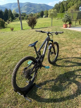 Santa Cruz Nomad V4