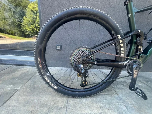 Lee Cougan Crossfire 428 (2022/2023) - Full Carbon, SRAM X01 AXS, Full suspension - Polno vzmeteno