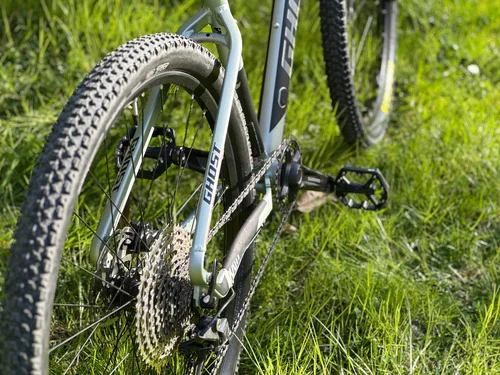 Ghost Kato AL 29 Pro L – Maxxis + Renthal Fatbar + Crankbrothers