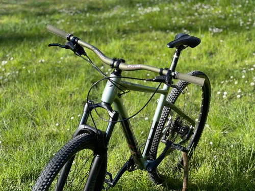Ghost Kato AL 29 Pro L – Maxxis + Renthal Fatbar + Crankbrothers