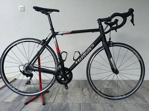 Cestovni bicikl Wilier Triestina Montegrappa veličina L