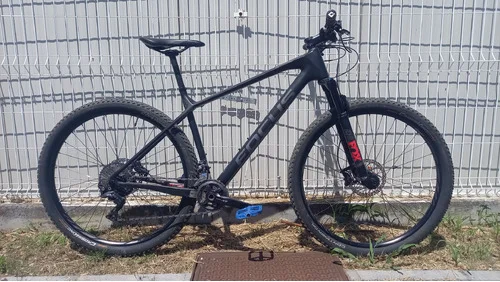 Focus Raven Evo 8.7 2019, vel. L, 29", carbon MTB